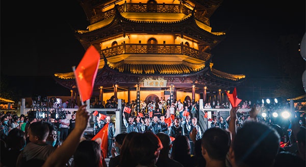 ȼ���������졶�Һ��ҵ��������������������������С�����������˺ӣ�