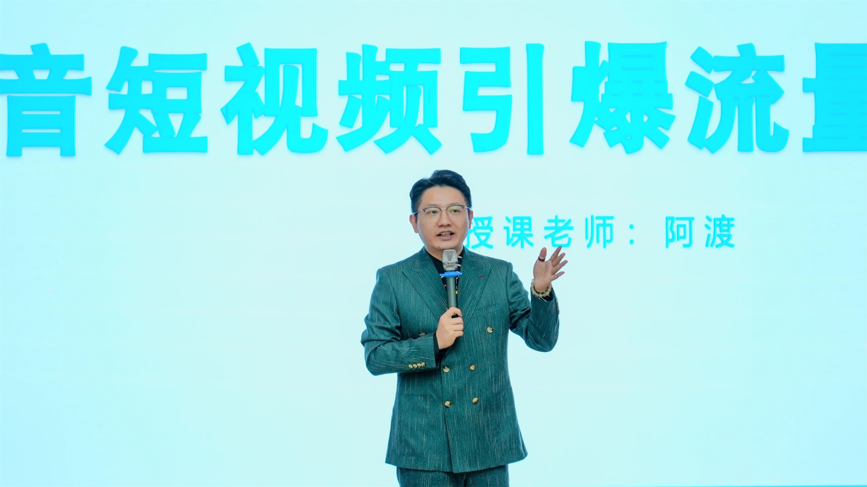 Top1����רҵ������Ѷ����������ƽ̨