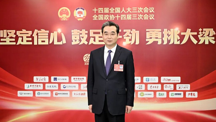 �����˴��������ί���ʷ־������ʵ��ʵ��������������Խ�����Ĺ�Ӳ���